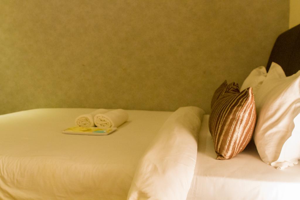 Mood Hotel Johor Bahru Room photo
