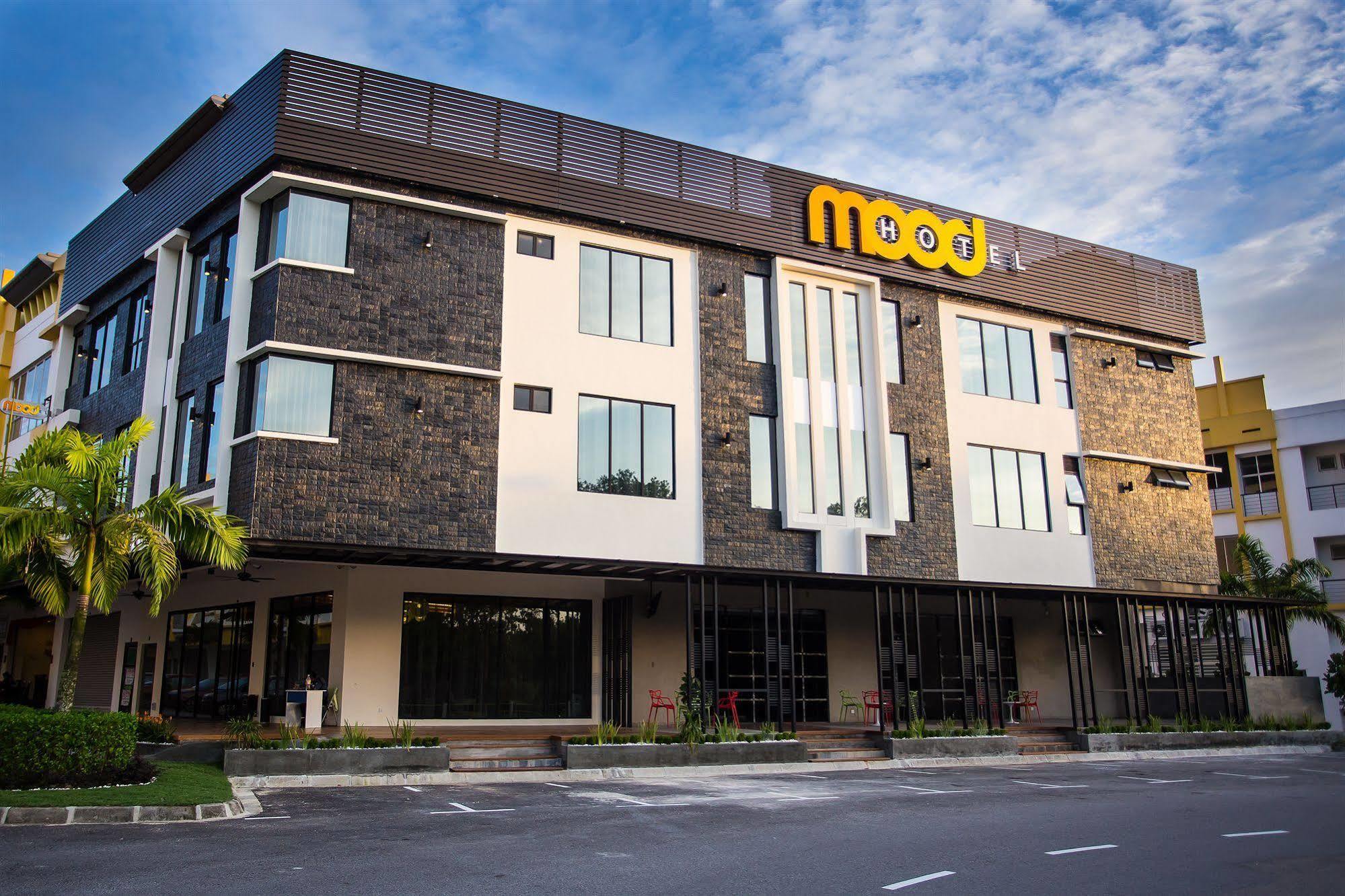 Mood Hotel Johor Bahru Exterior photo